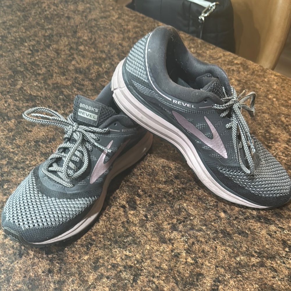 Brooks Black and Gray Athletic Shoes with Breathable Mesh